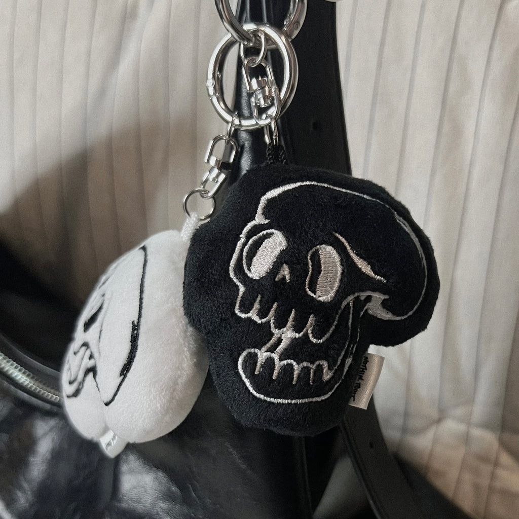 Soft Skull keyring - Bone